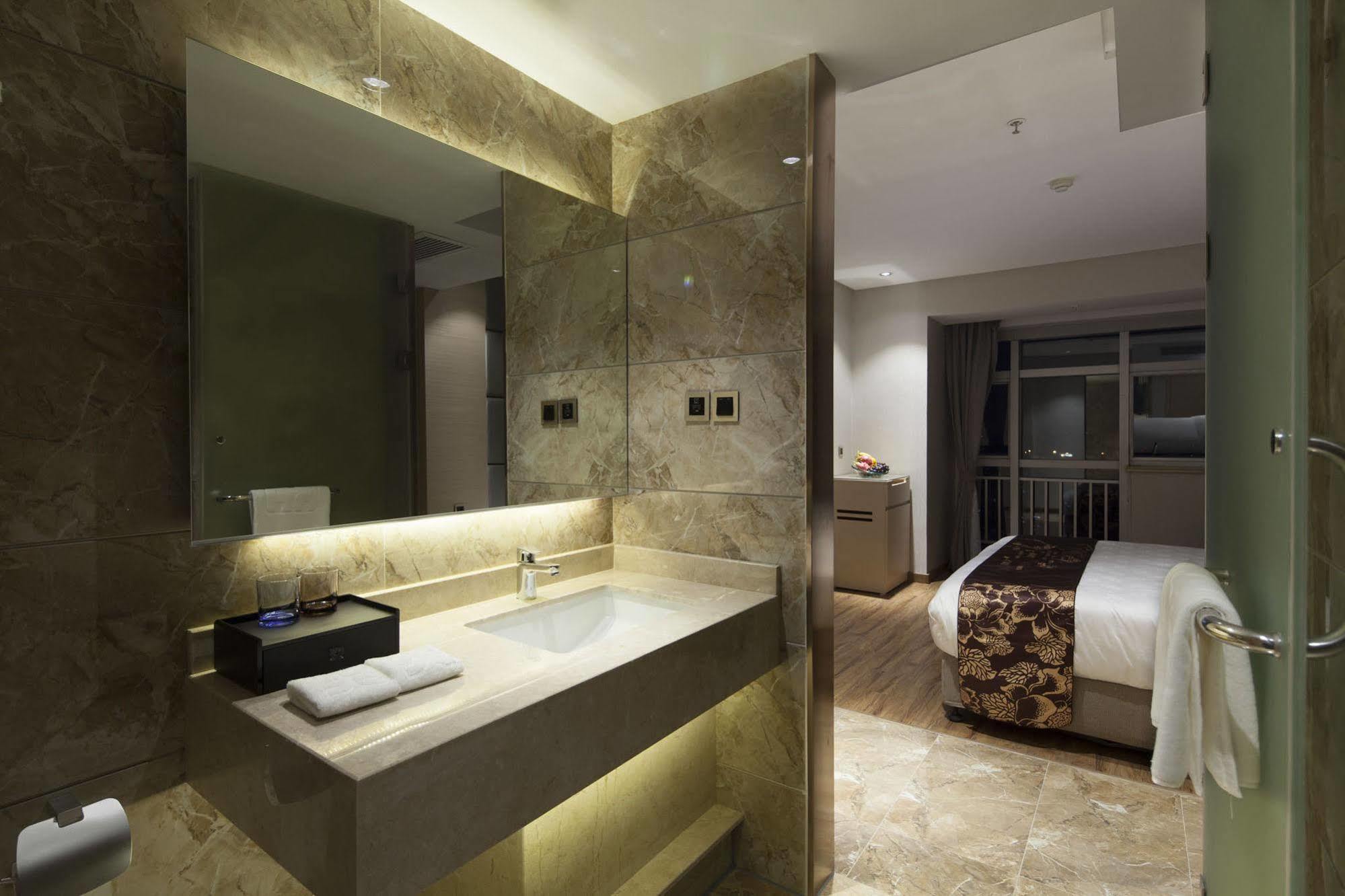 Kingtown Hongkou Shanghai Exterior foto