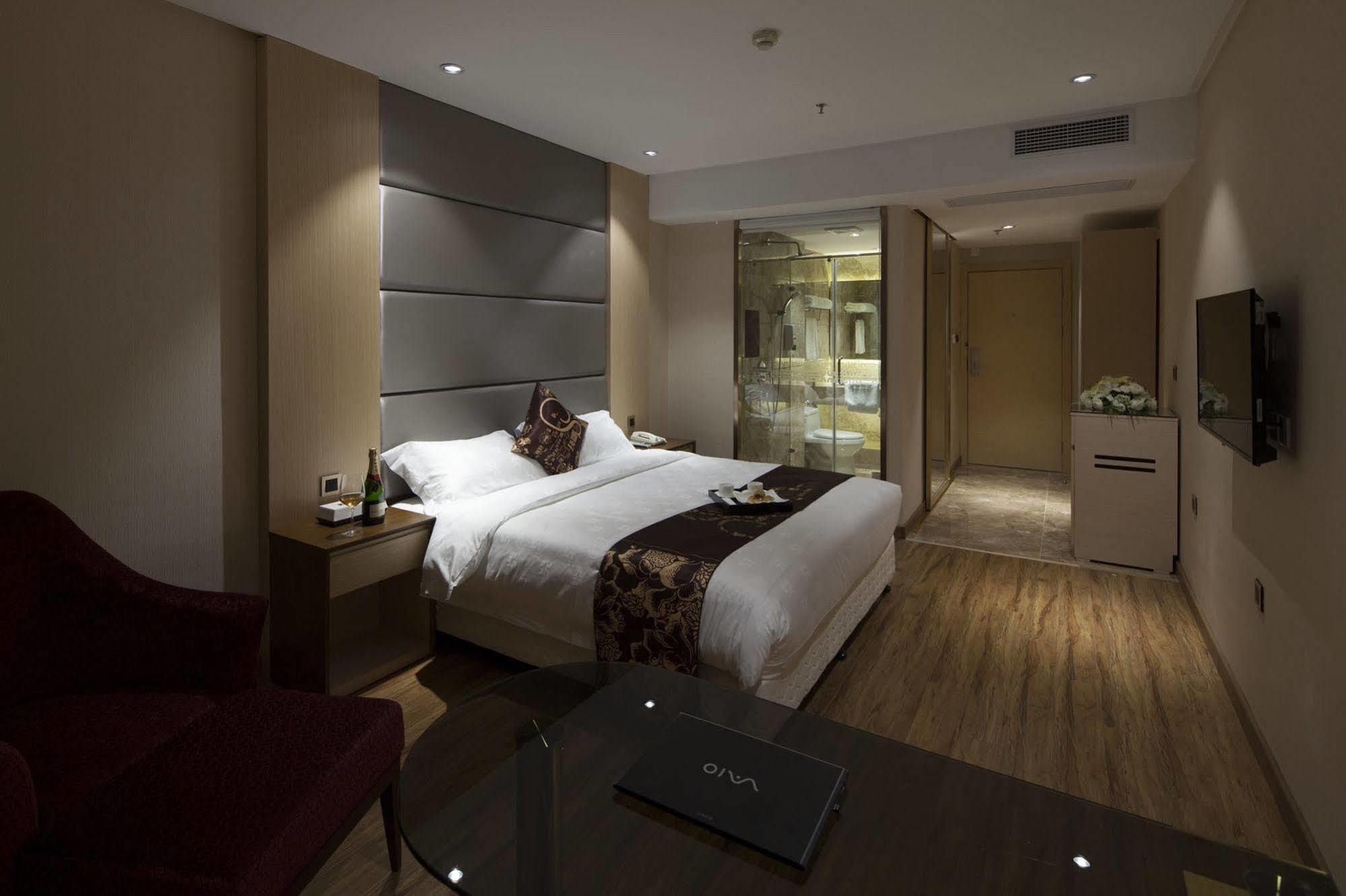 Kingtown Hongkou Shanghai Exterior foto